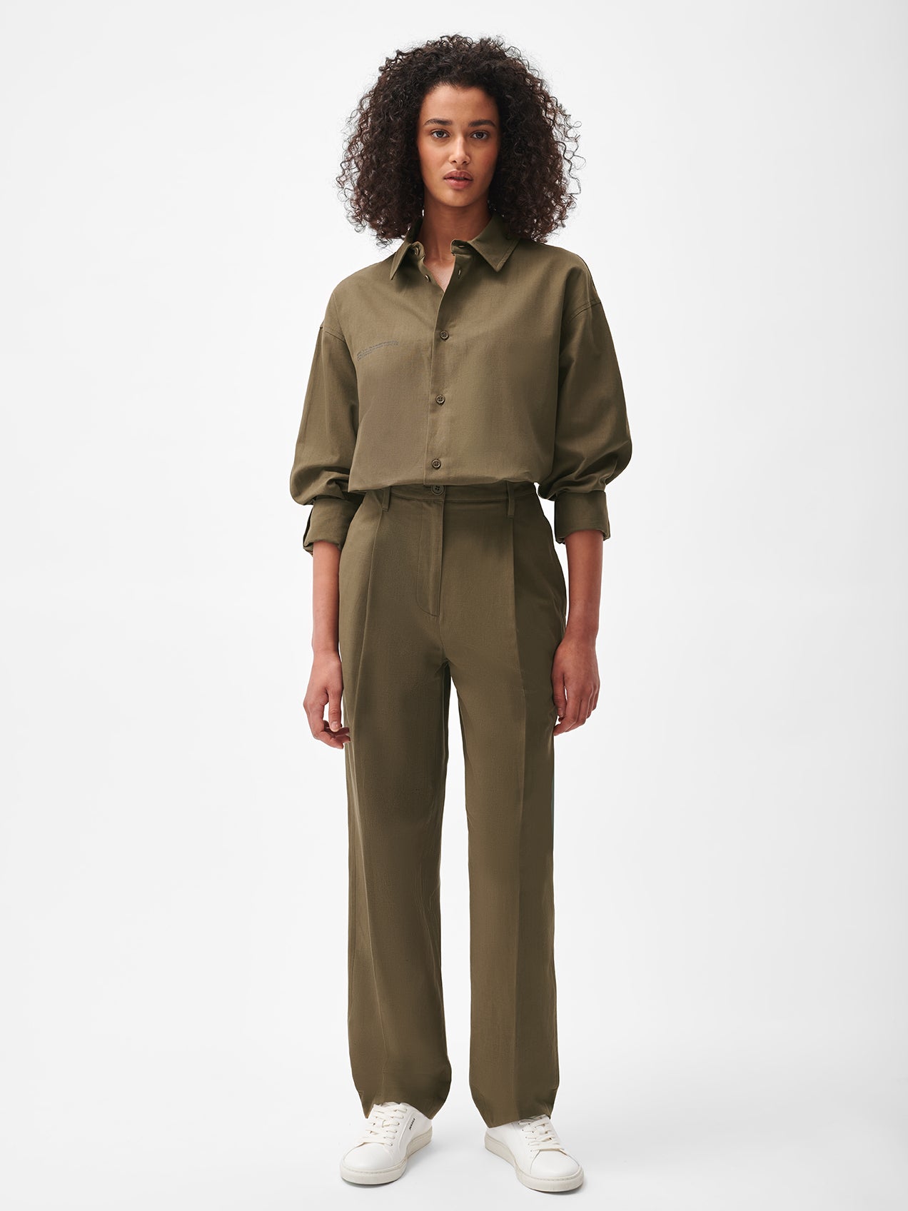 Womens-Cotton-Linen-Trouser-Soil-Brown-Model-Female-1