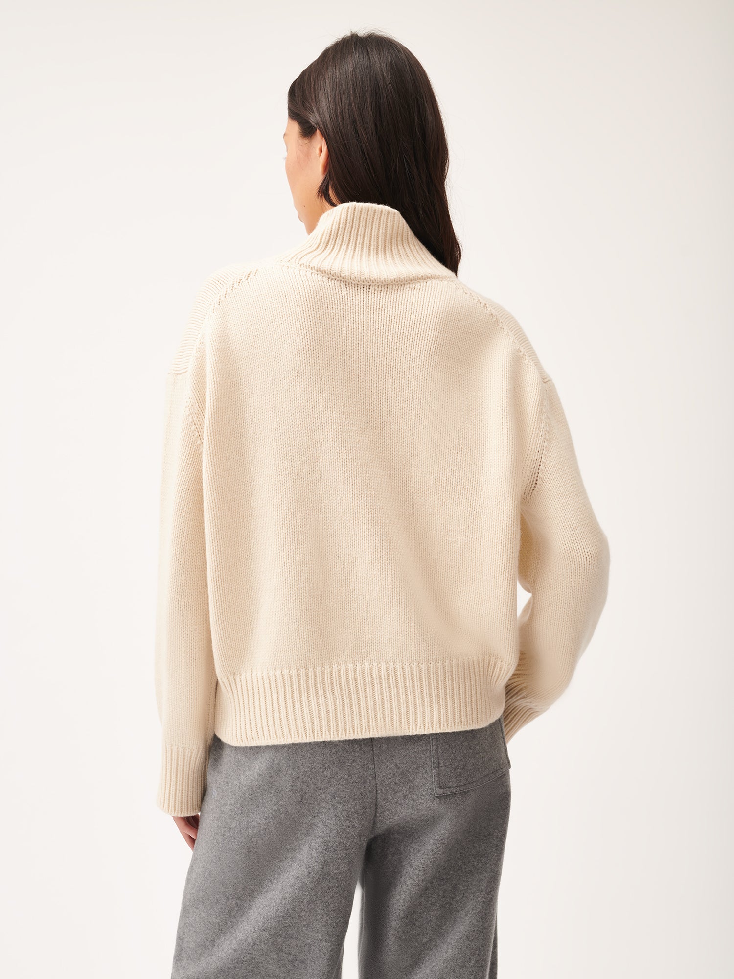 Women's Recycled Cashmere Turtleneck Sweater - Ecru Ivory - Pangaia