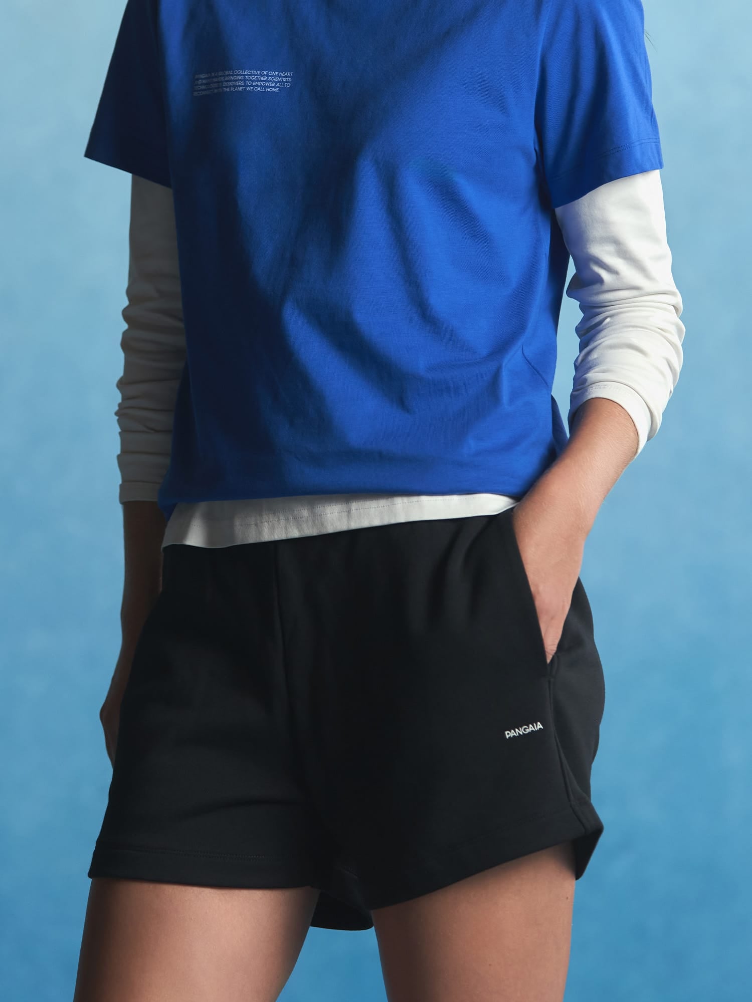 Womens Midweight Shorts—Black