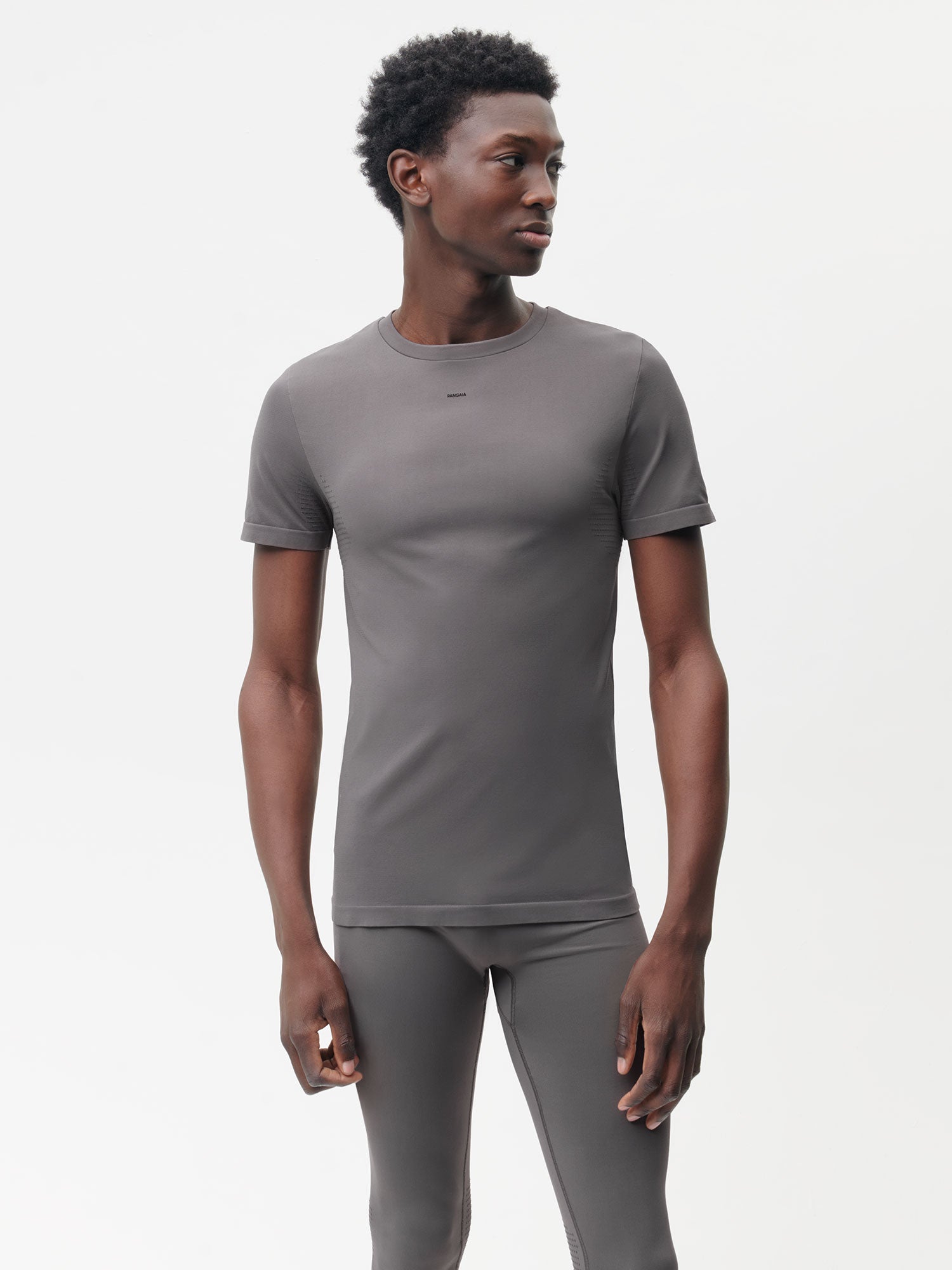 Activewear-3.1-Seamless-Mesh-T-Shirt-Volcanic-Grey-Male-1