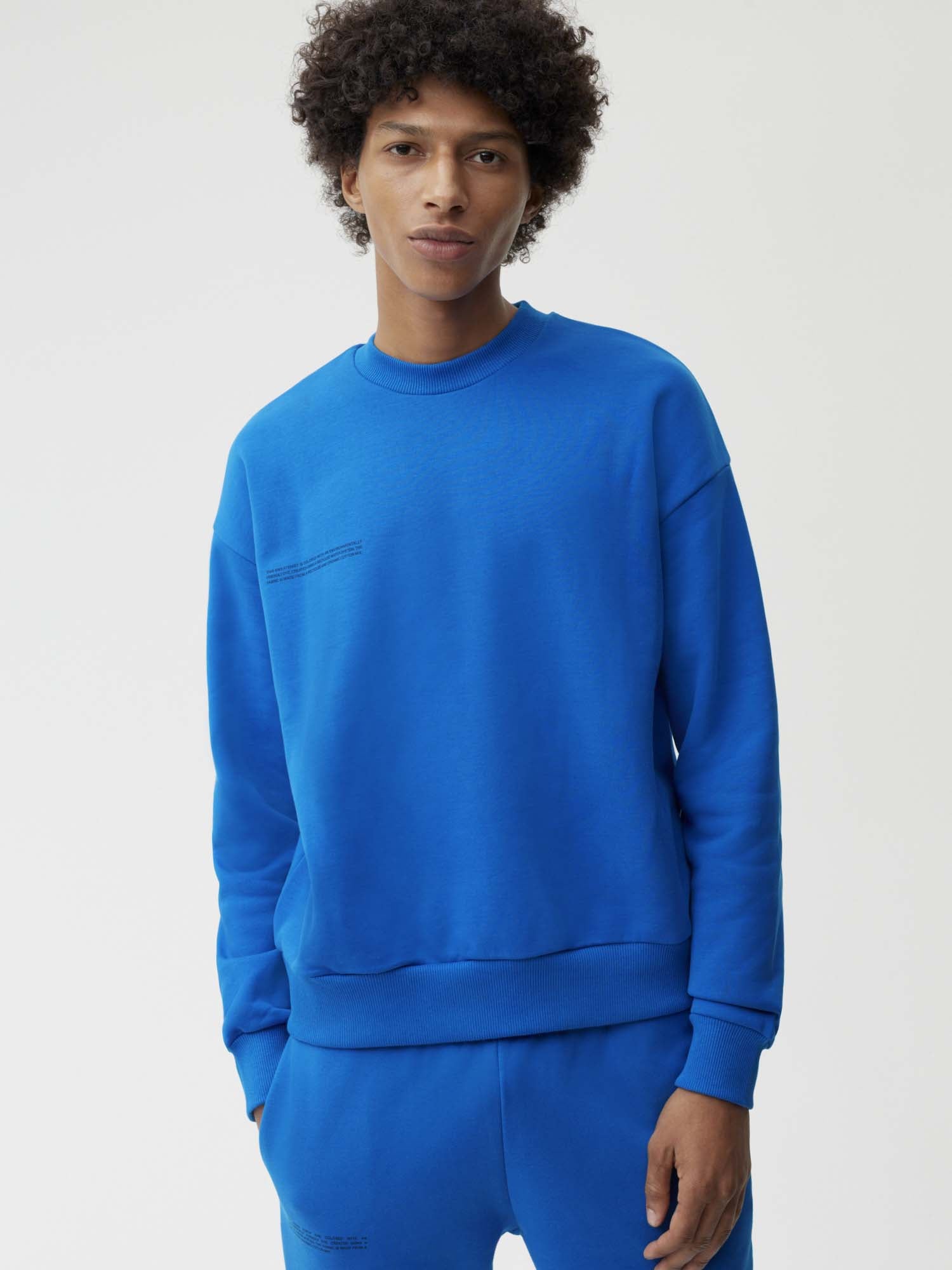 Heavyweight Recycled Cotton Sweatshirt Cobalt Blue Male Model 5