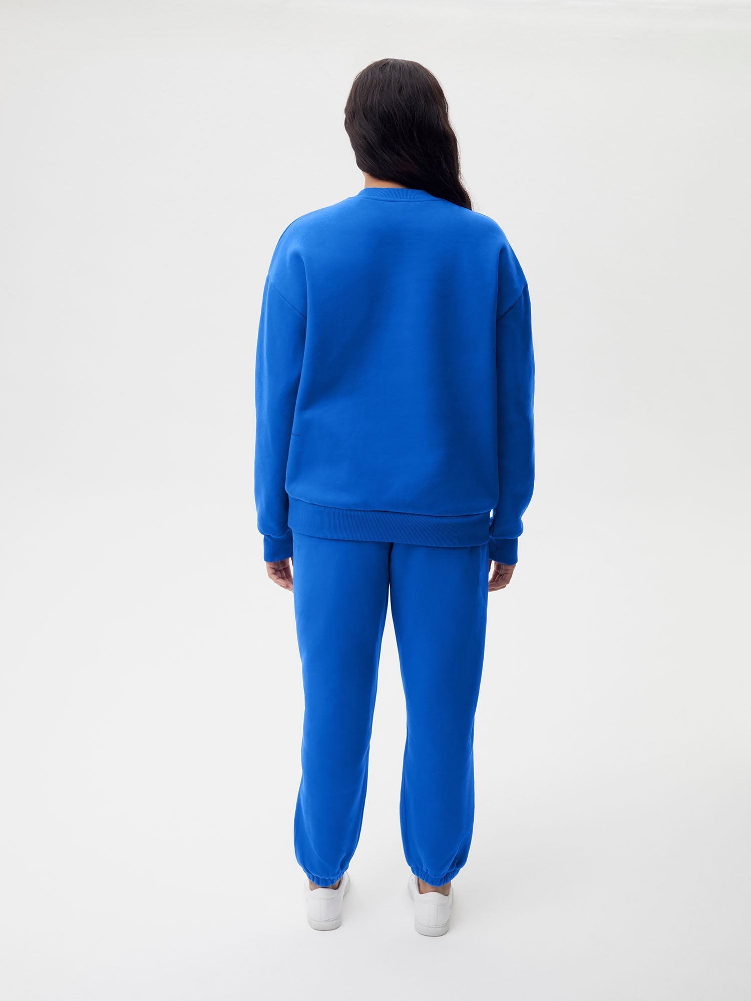 Heavyweight Recycled Cotton Sweatshirt Cobalt Blue Model Female