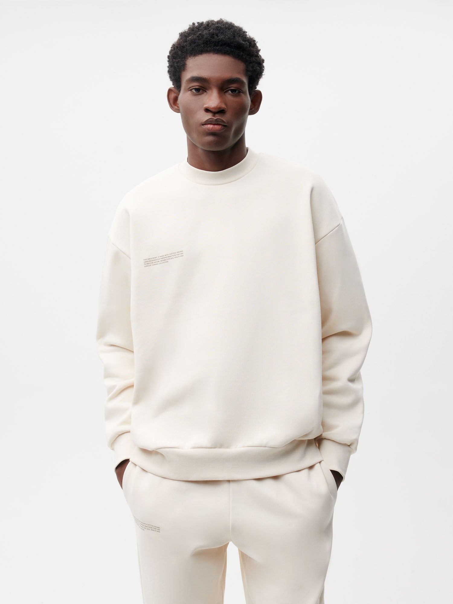 In-Conversion-Cotton-Sweatshirt-Cotton-White-Male-1
