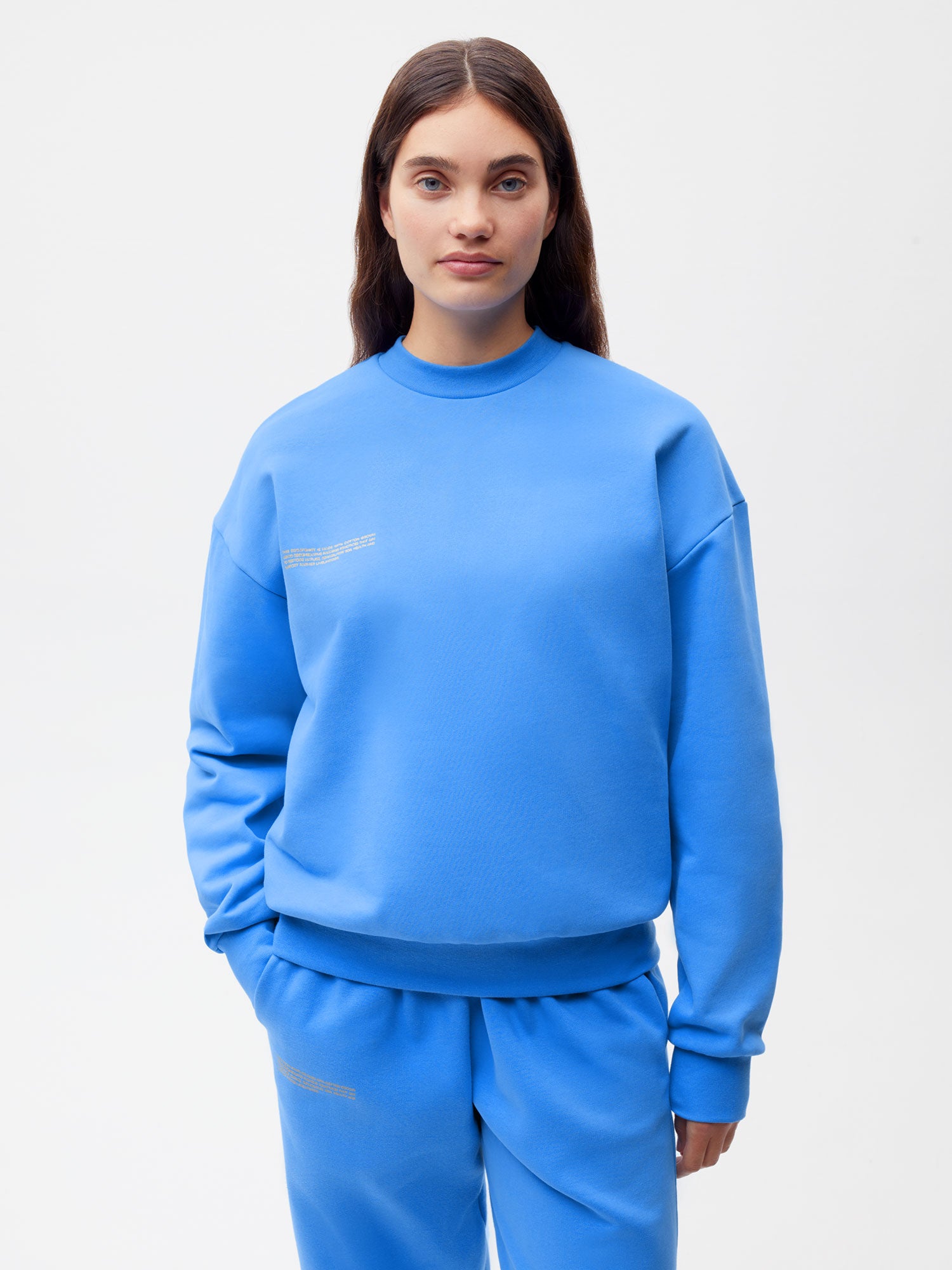 In-Conversion-Cotton-Sweatshirt-Water-Blue-Female-1