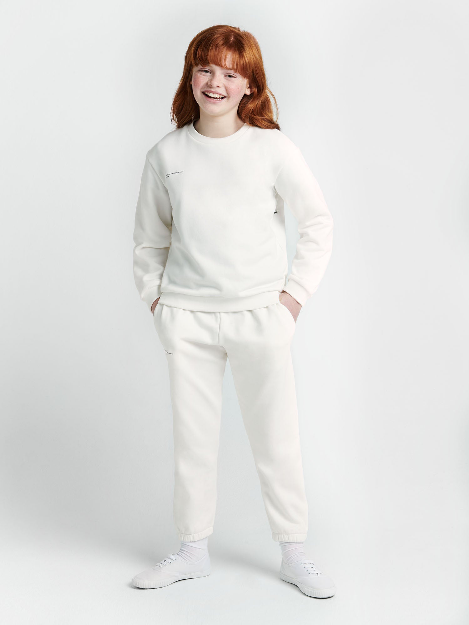 Kids Organic Cotton Trackpants Off White Model
