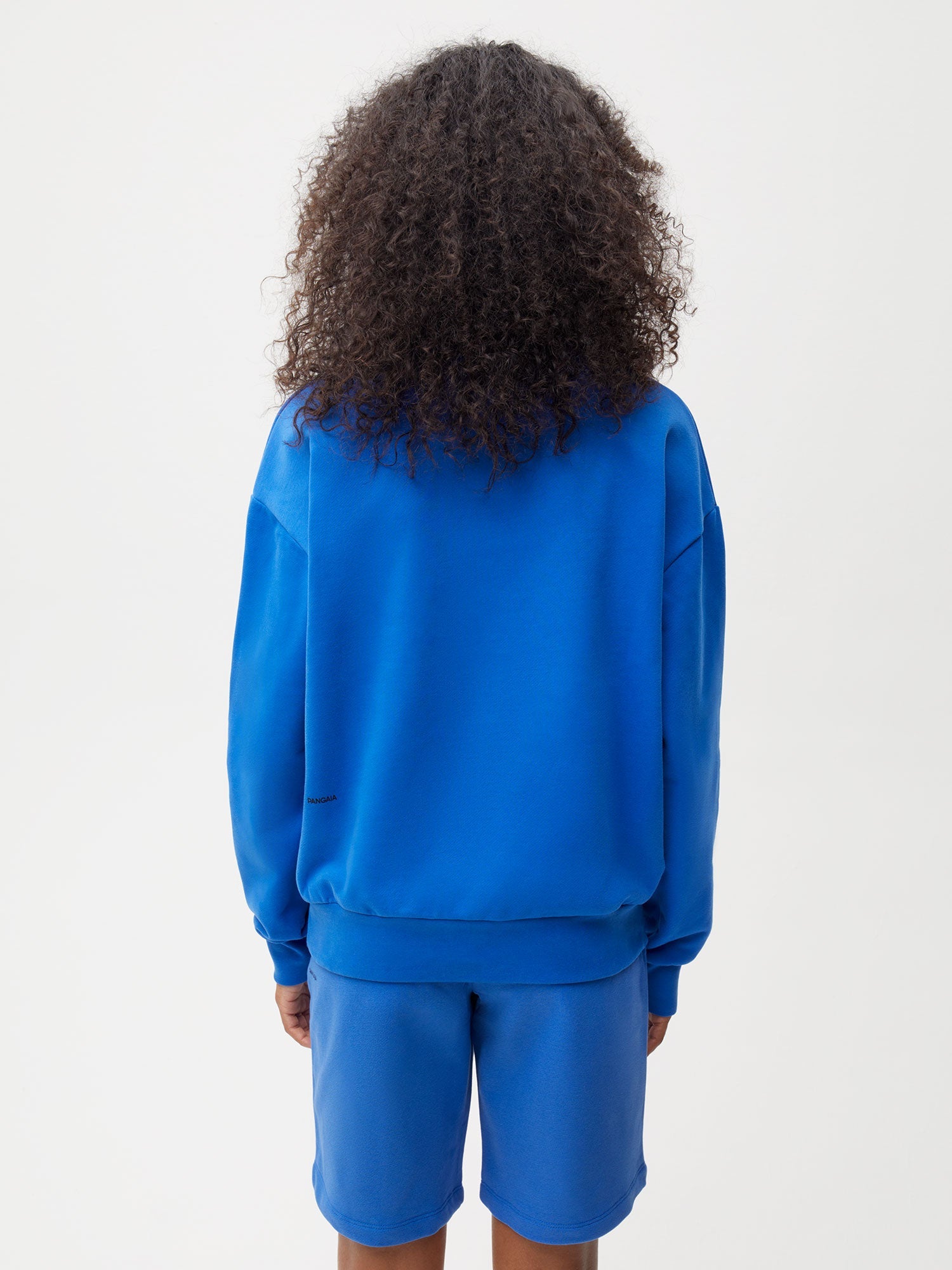 Organic-Cotton-Sweatshirt-Cobalt-Blue-Model-Female-2
