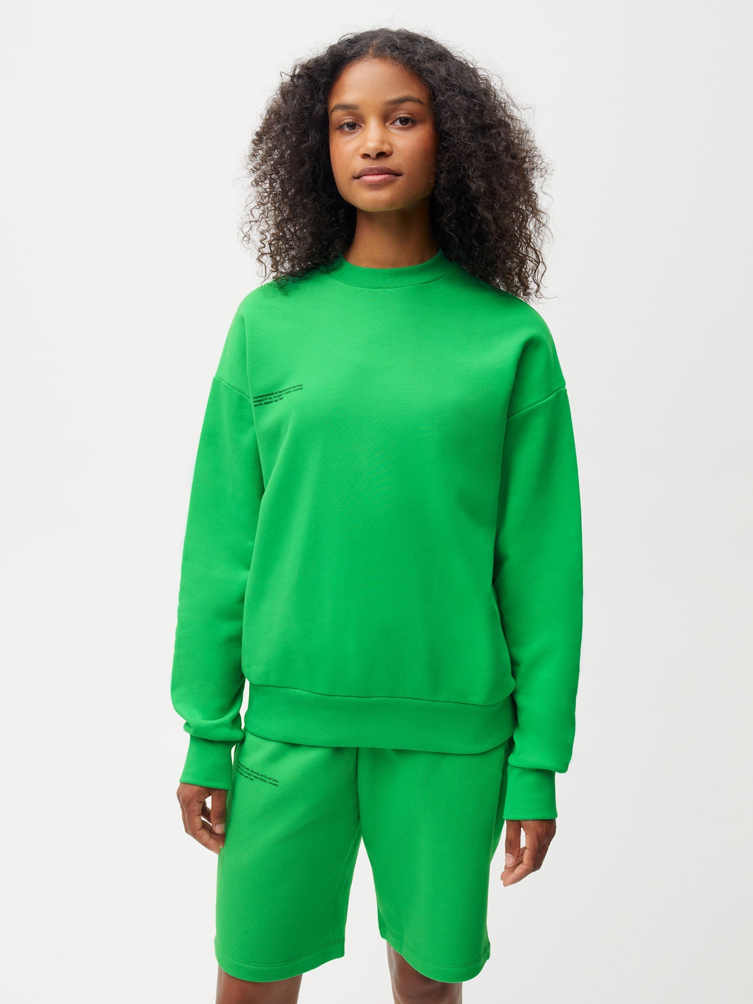 Organic-Cotton-Sweatshirt-Jade-Green-Model-Female-1
