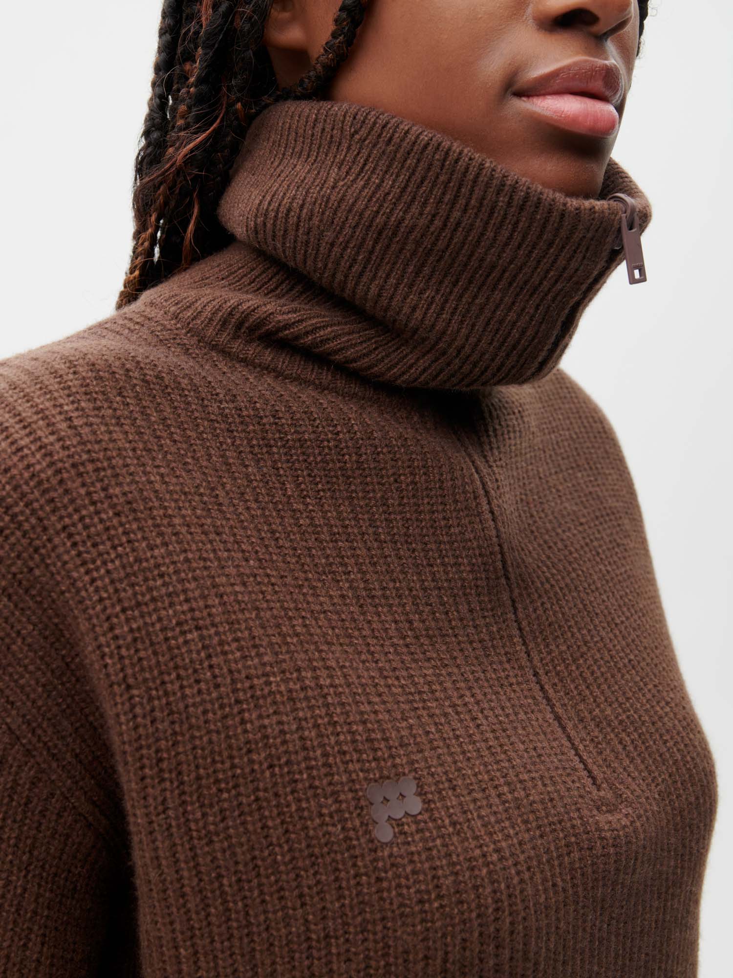 Recycled Cashmere Half Zip‚Äîchestnut brown female
