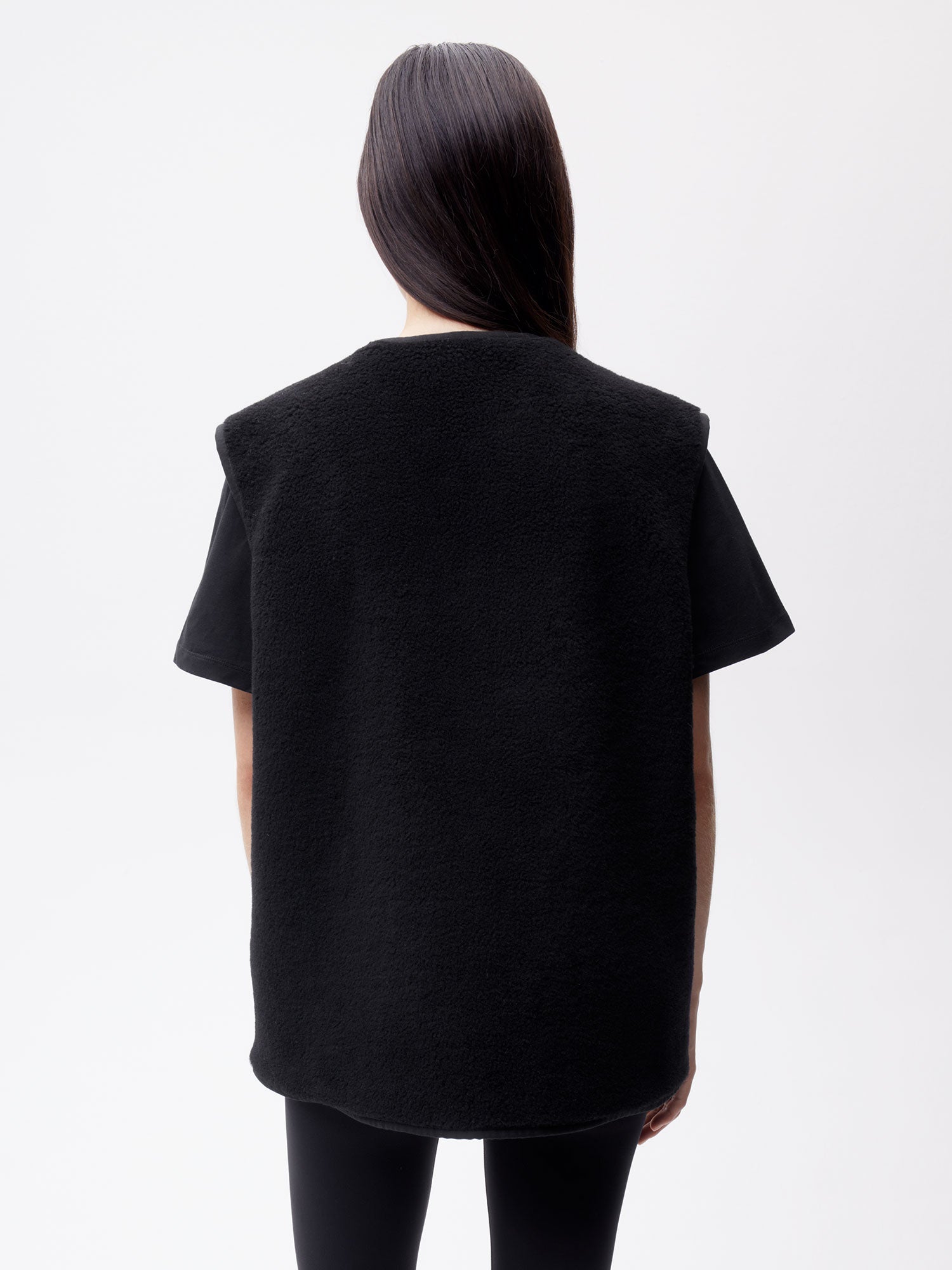 Recycled Wool Fleece Gilet—black female